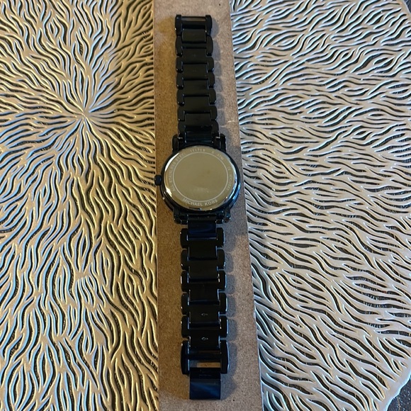 Black Michael Kors Watch (All Stainless Steel) * FINAL PRICE * - Picture 5 of 10